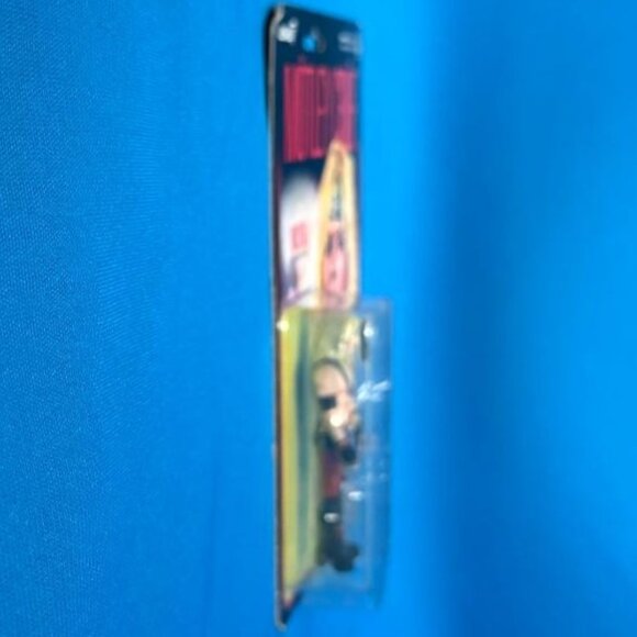 NEW ~ MOTLEY CRUE ~ VINCE NEIL ~ SHOUT AT THE DEVIL ~ COLLECTIBLE ACTION FIGURE - Picture 5 of 10